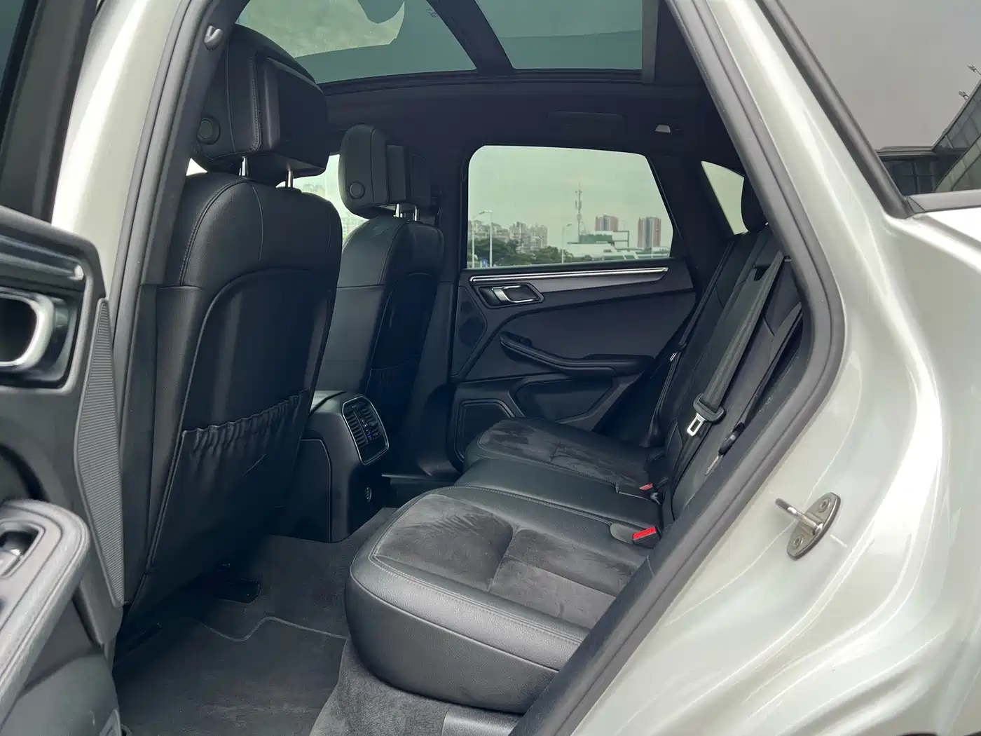 Porsche Macan 2018 Macan 2.0T фото 9