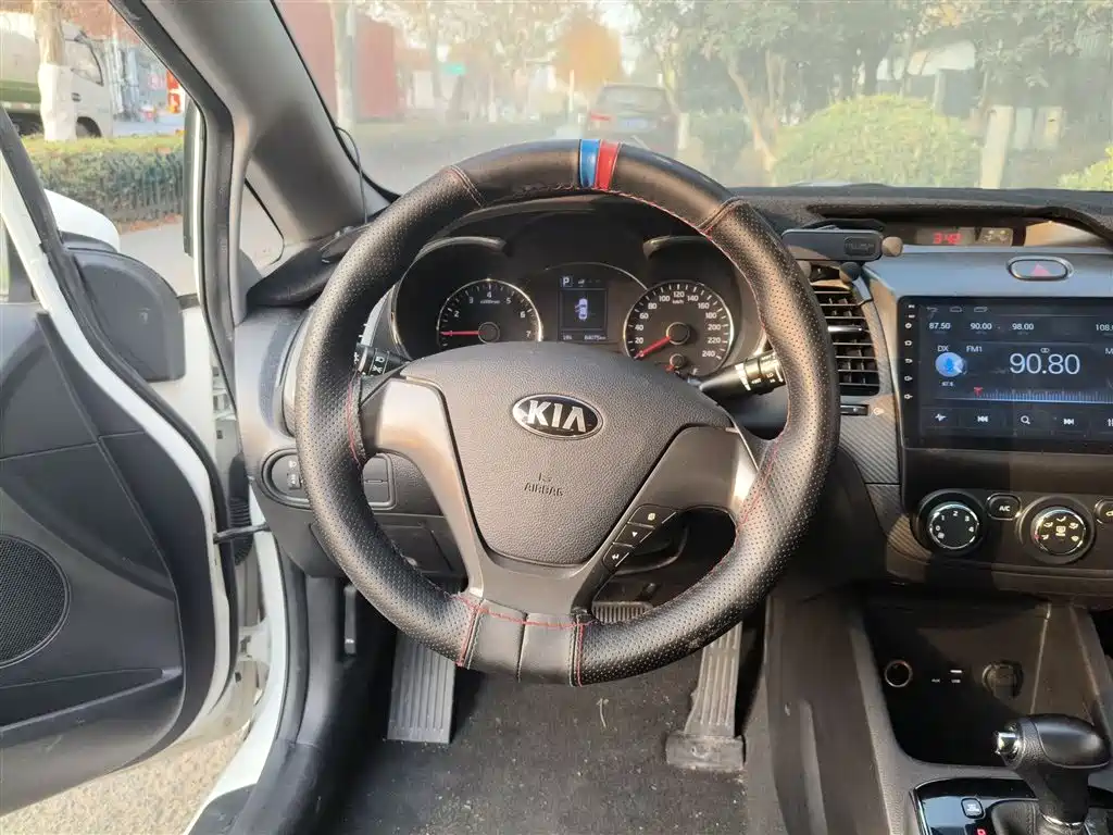 Kia K3 2016 1.6L Automatic GL фото 8