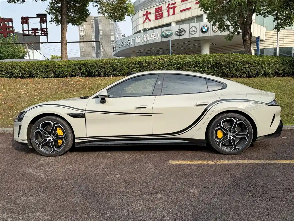 XIAOMI CAR XIAOMI SU7