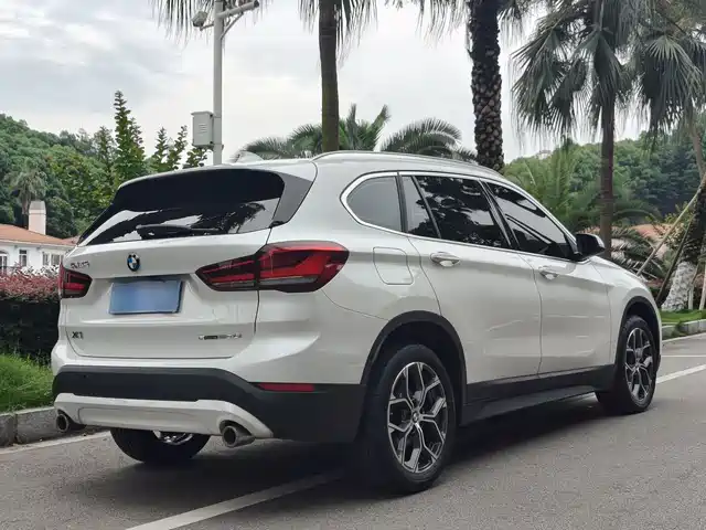 BMW X1 2022 sDrive25Li Leading — фото 5