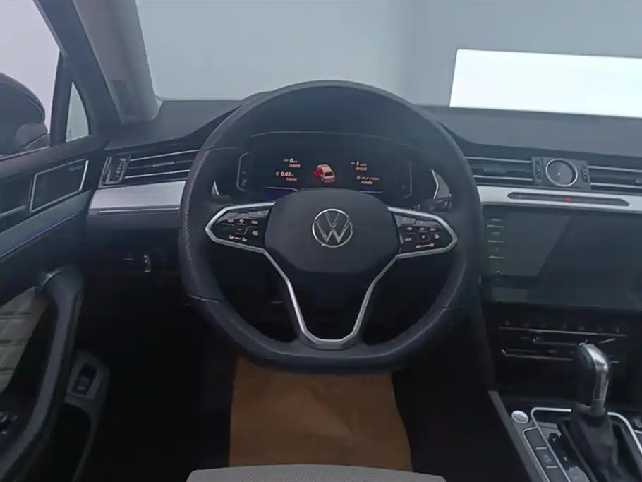 Volkswagen Magotan 2023 Model 2 Million Commemorative Edition 330TSI DSG Luxury фото 15