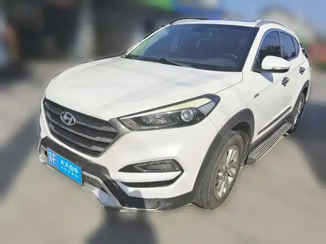 Hyundai Tucson 2015 1.6T Dual Clutch 2WD Smart — фото 1
