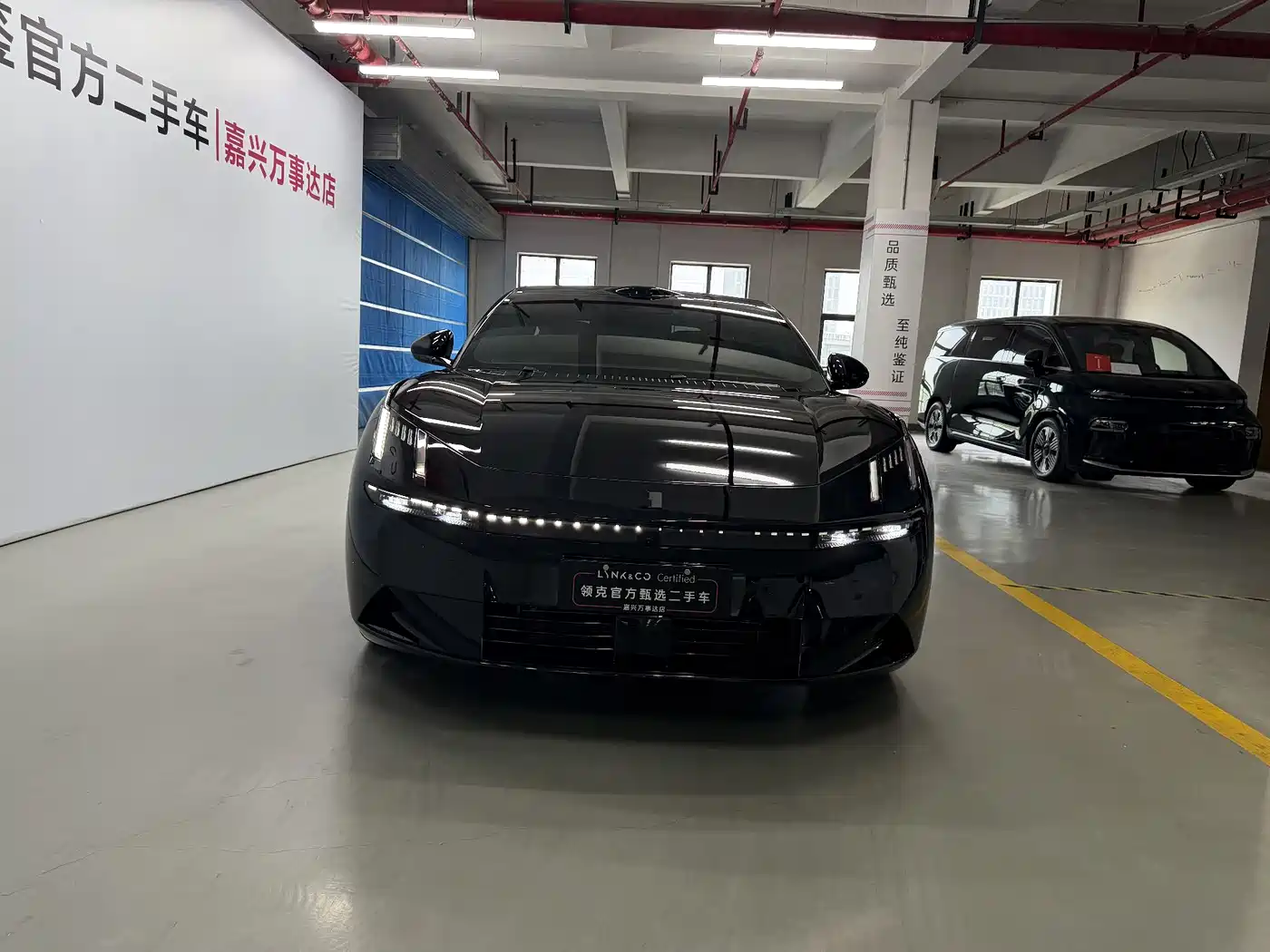 Lynk & Co 10 EM-P 2025 Facelift 240 AWD Ultra фото 2