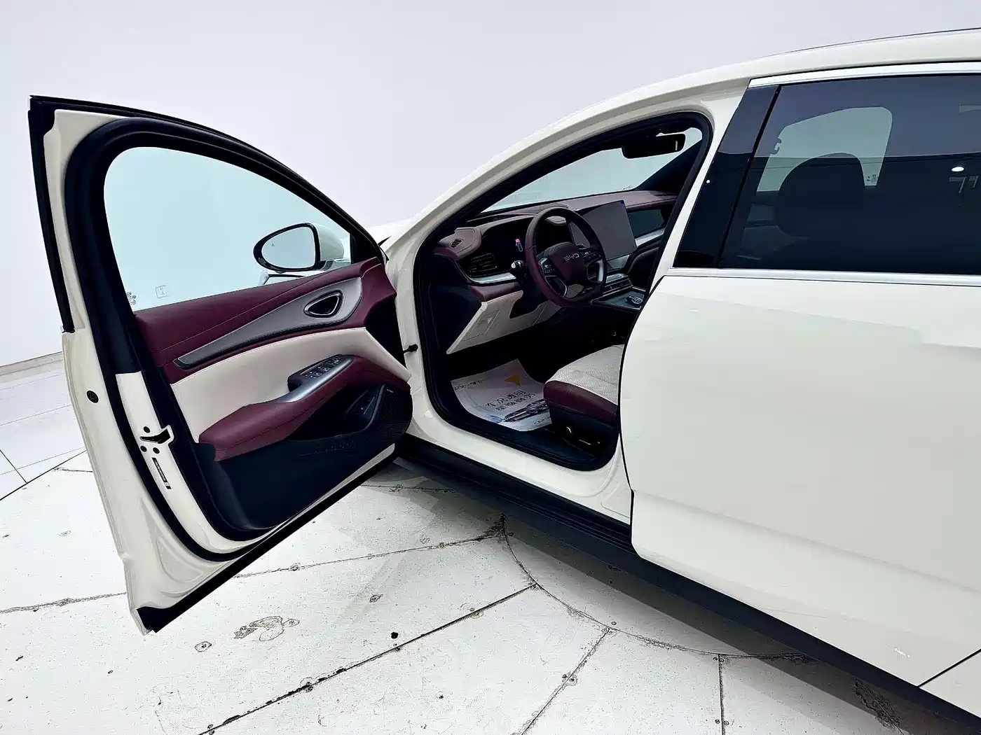 BYD Seal 07 DM-i 2026 DM-i 1.5T 230km Flagship фото 10