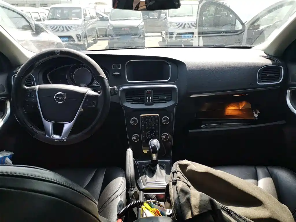 Volvo V40 2018 2017 T3 Inscription