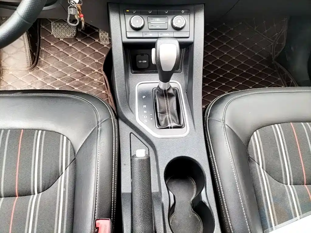 Besturn X40 2018 2017 1.6L Automatic Luxury