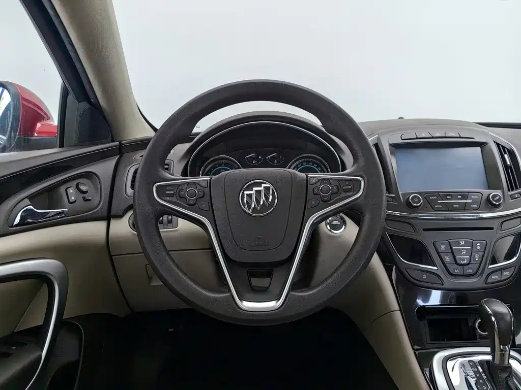 Фото 11 - Buick Regal