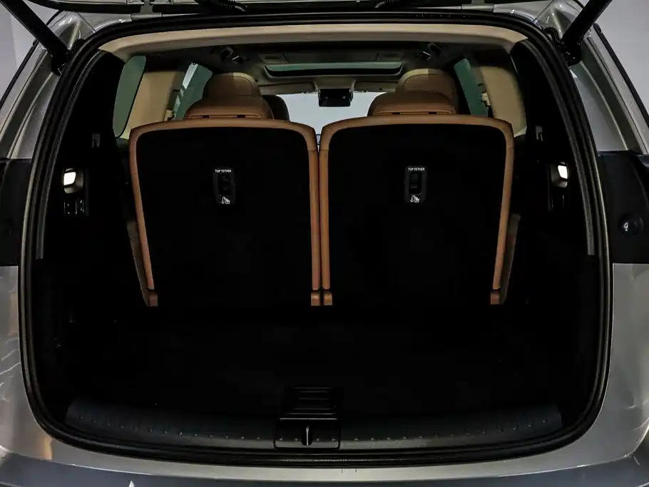 Li Auto Li i8 2025 2025 Standard Edition