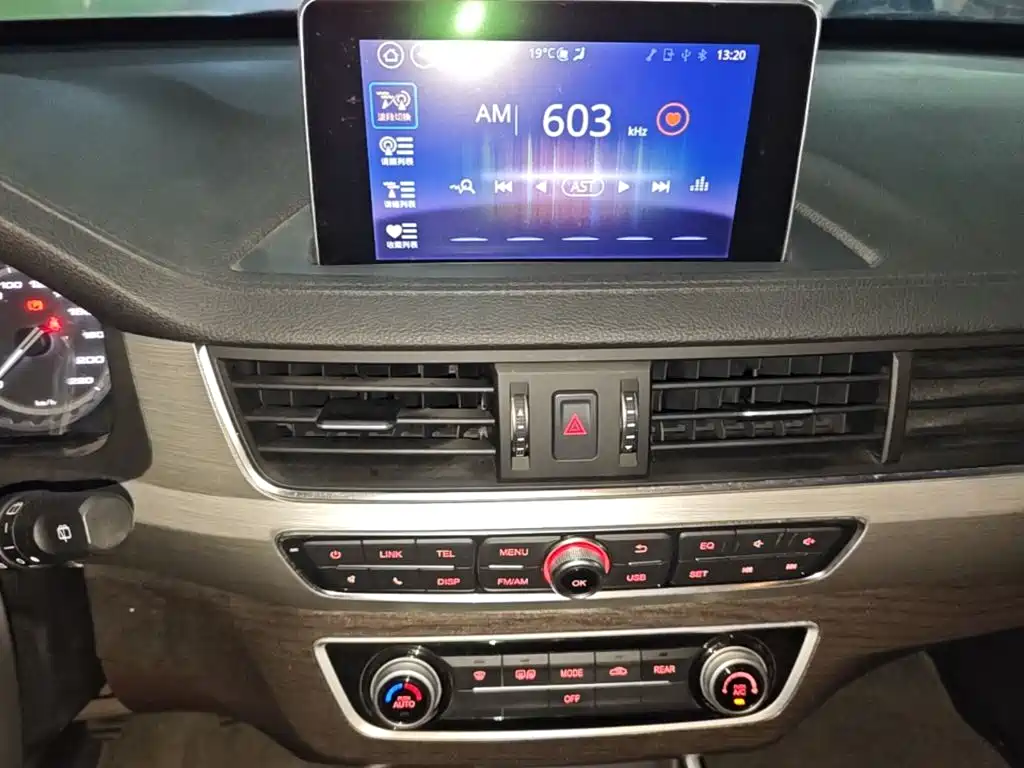 Dongfeng Fengxing Jingyi X6 2018 2017 Power Series 1.5T Manual Deluxe
