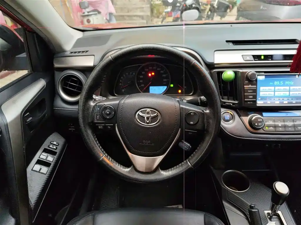 Toyota RAV4 Rongfang 2013 2.5L Auto 4WD Elite фото 3