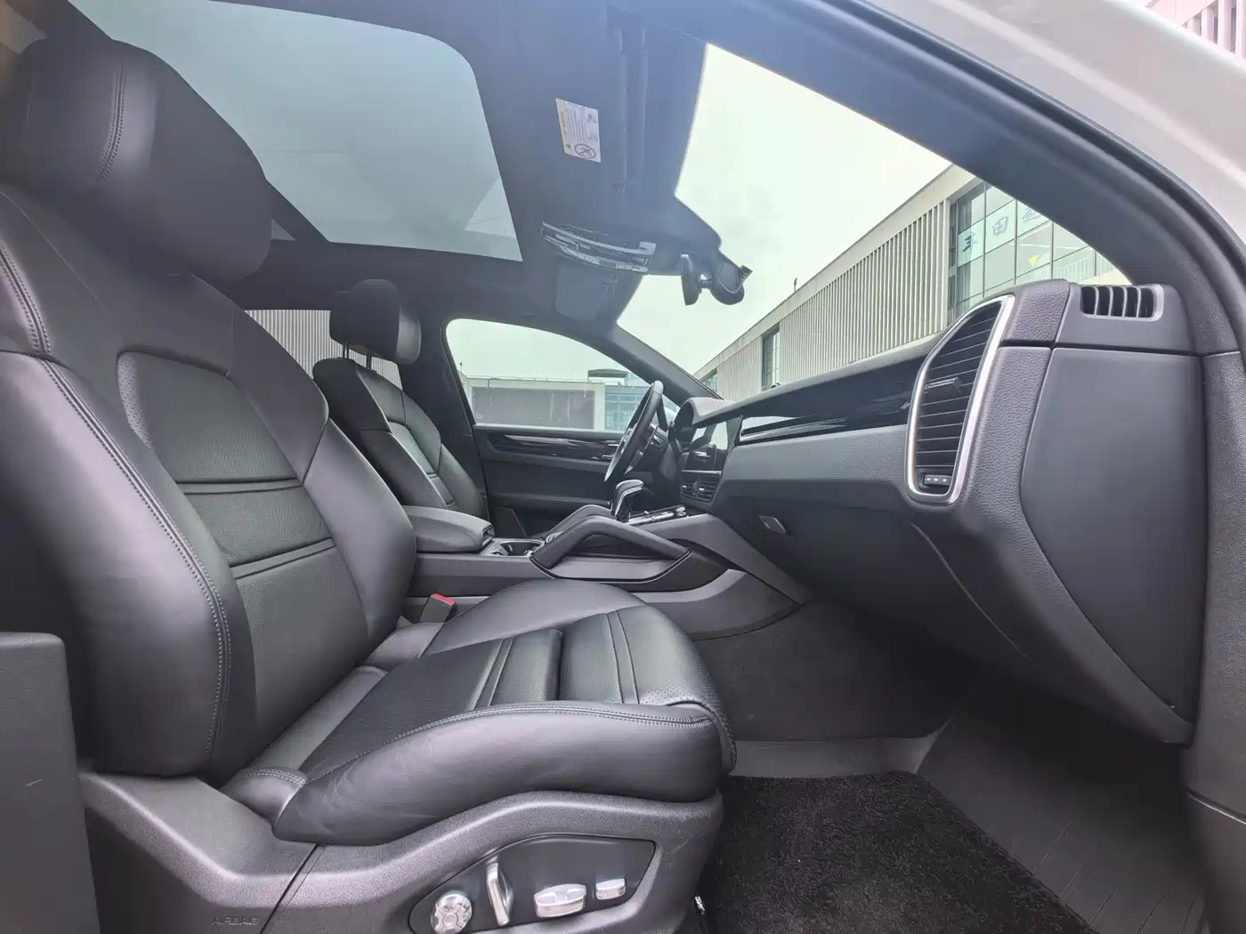 Porsche Cayenne 2018 Cayenne 3.0T фото 15