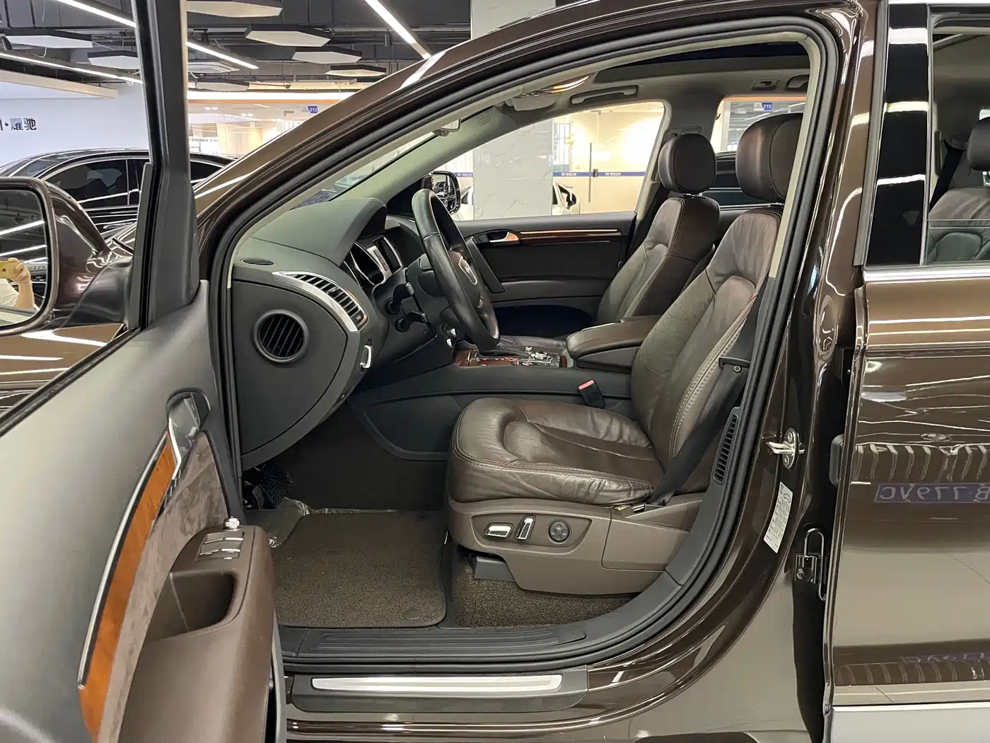 Фото 9 - Audi Q7
