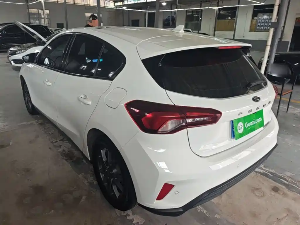 Ford Focus 2023 2022 Hatchback EcoBoost 180 Auto Speed Edition