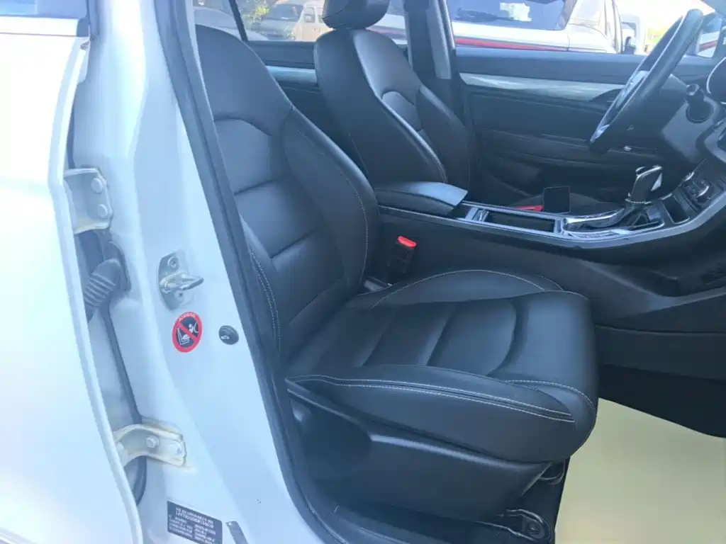 Фото 25 - Geely Emgrand
