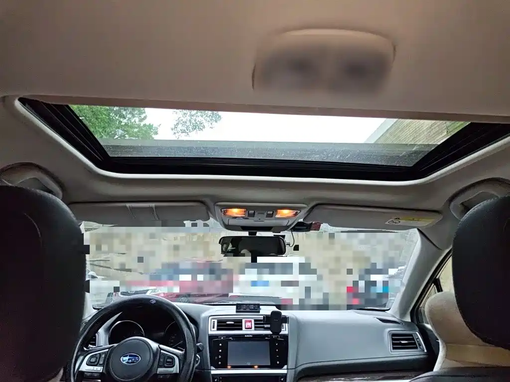 Subaru Outback 2015 2.5i Luxury Navigation Edition фото 9
