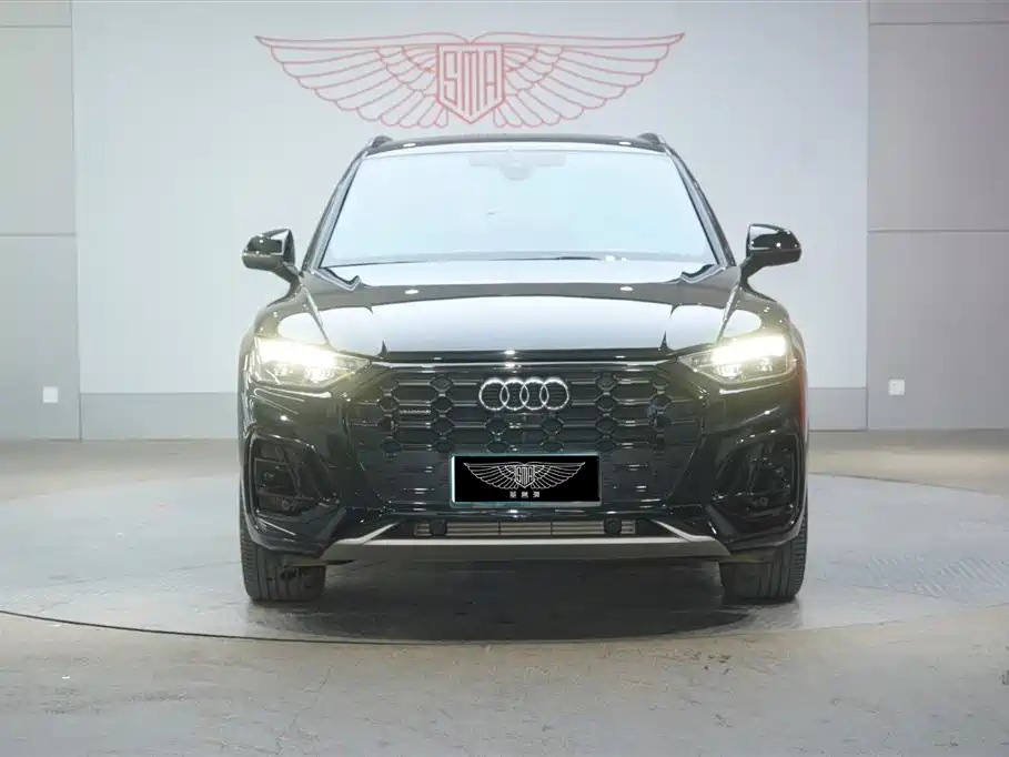 Audi Q5L 2024 Model 45 TFSI Luxury Dynamic фото 5