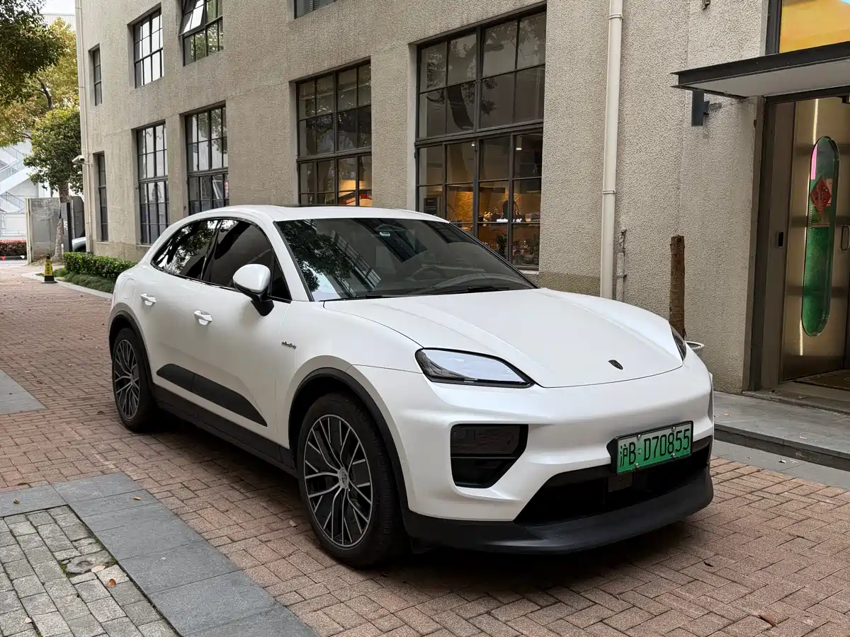 PORSCHE MACAN NEW ENERGY