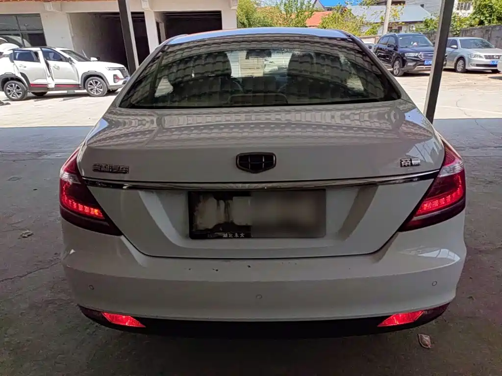 Geely Emgrand 2016 2016 Sedan 1.5L CVT Luxury
