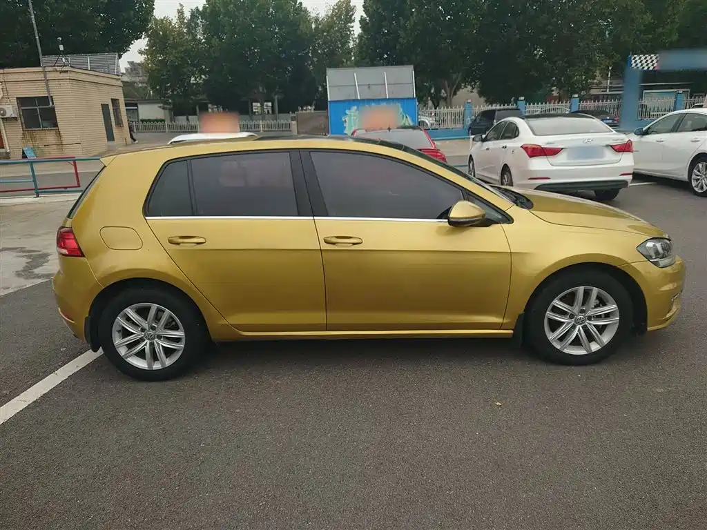 Volkswagen Golf 2018 1.6L Automatic Comfort фото 4