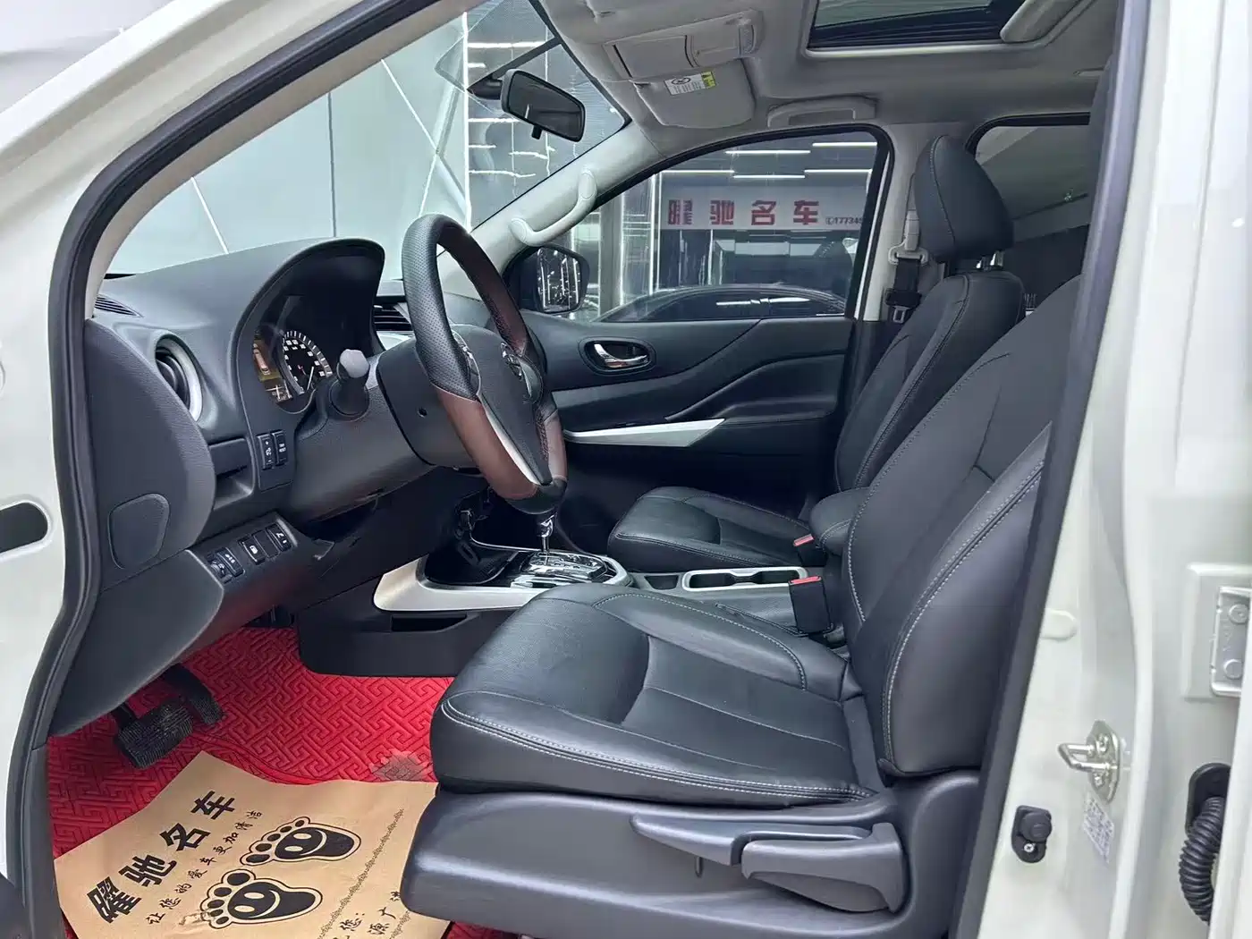 Nissan Terra 2020 2.5L XL Upper 4WD Automatic Luxury Edition фото 6