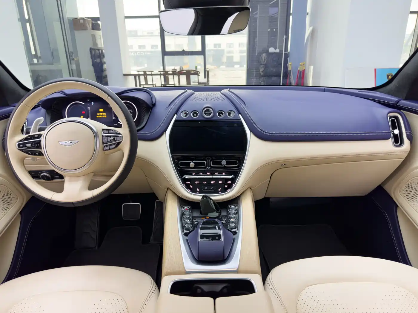 Aston Martin DBX 2021 2020 4.0T V8