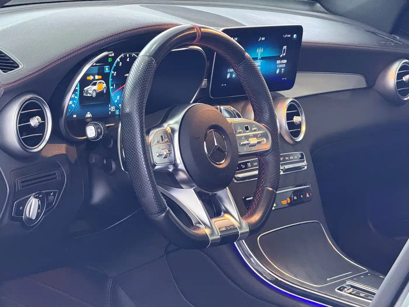 MERCEDES-BENZ GLC AMG