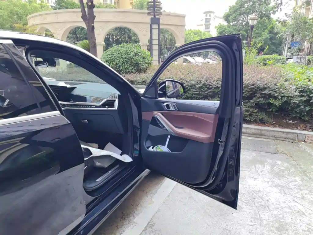 Фото 21 - BMW X6