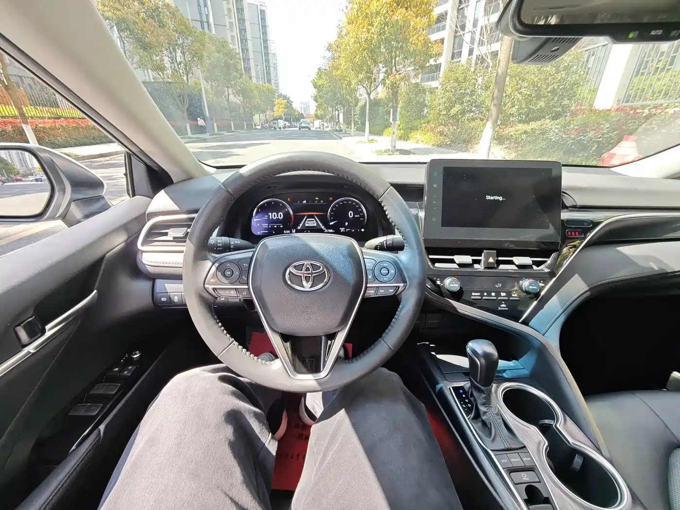 Toyota Camry 2021 2.5G Luxury Edition фото 10
