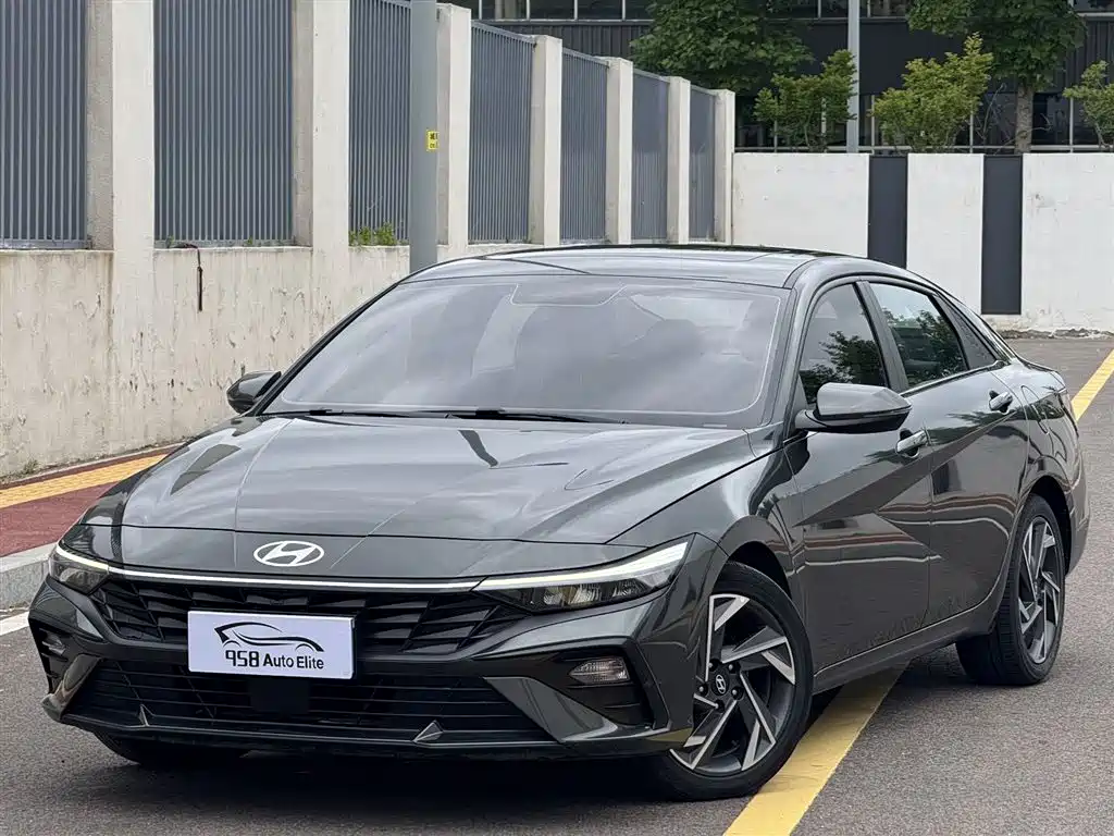 Hyundai Elantra 2023 1.5L CVT GLX Elite Edition
