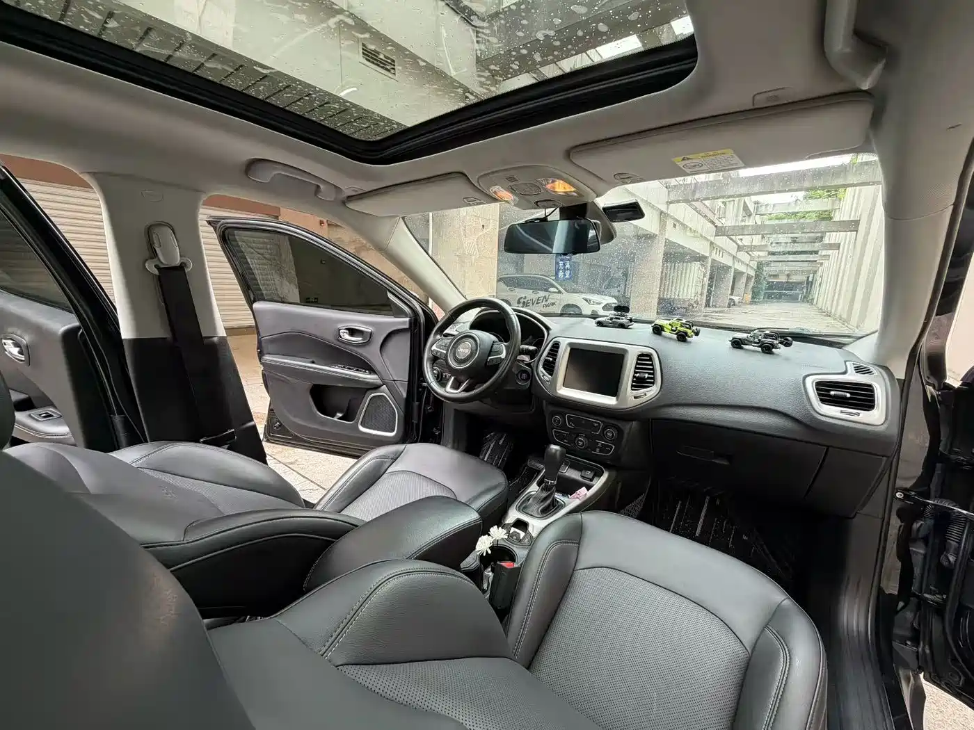 Фото 6 - Jeep Compass