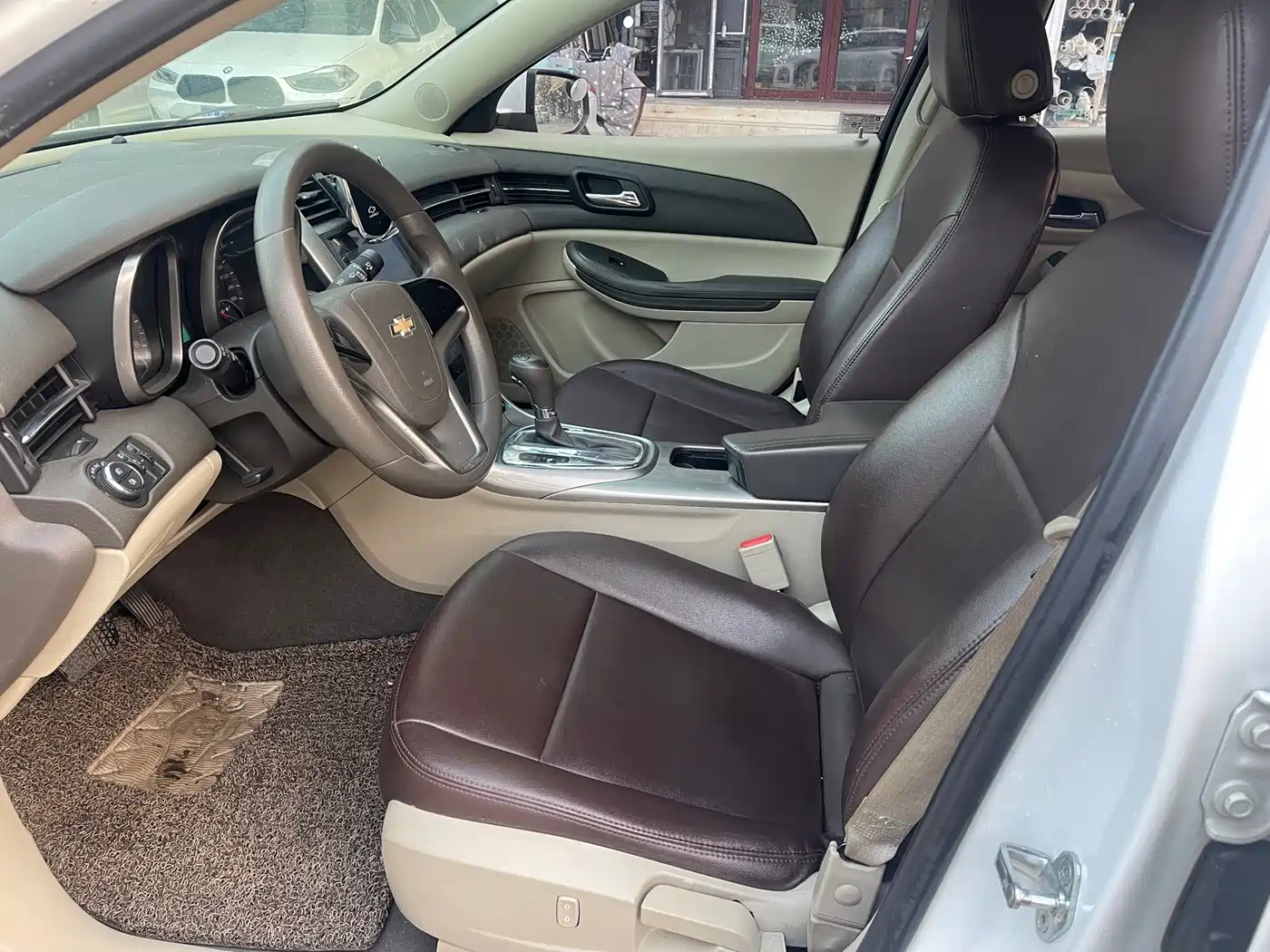 Chevrolet Malibu 2012 2.0L Automatic Comfort Edition фото 7