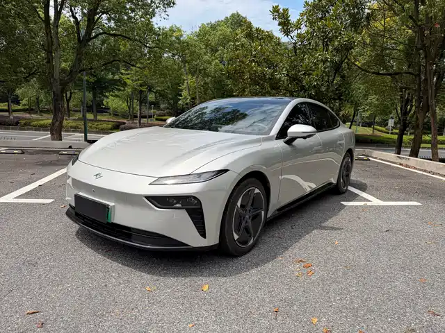 Dongfeng eπ007 Электромобиль, 530Air