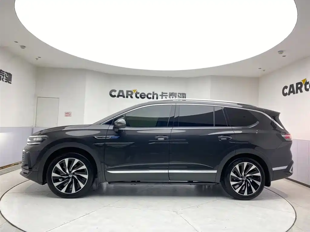 Volkswagen Talagon 2025 Model 450TSI AWD Premium 6-Seater фото 8