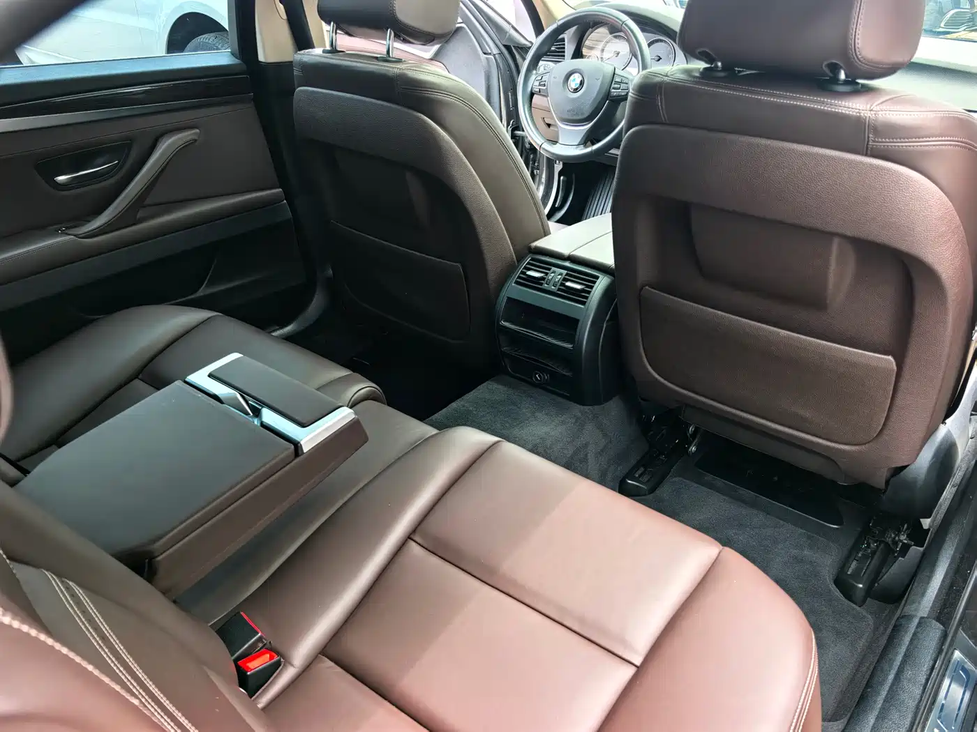 BMW 5 Series 2014 525Li Luxury Design Package фото 3