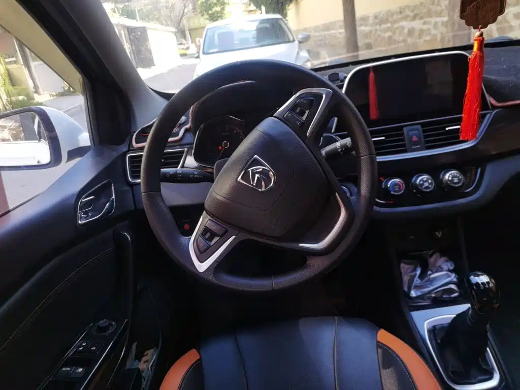 Baojun 310 2017 2016 1.2L Manual Luxury Type