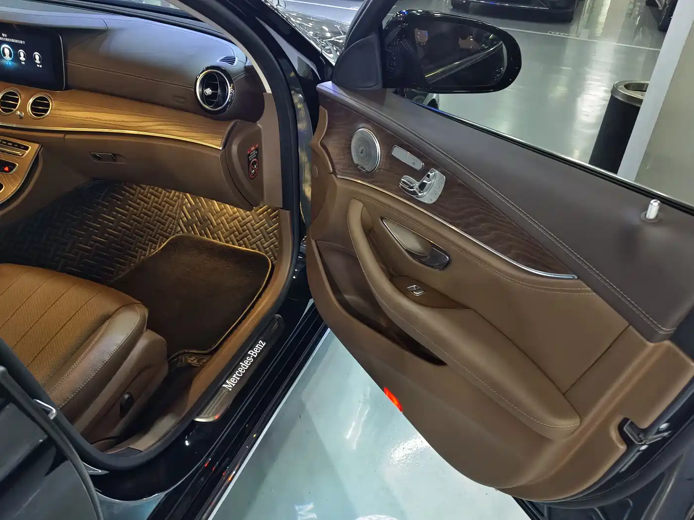 Mercedes-Benz E-Class 2021 E 300 L Fashion фото 5