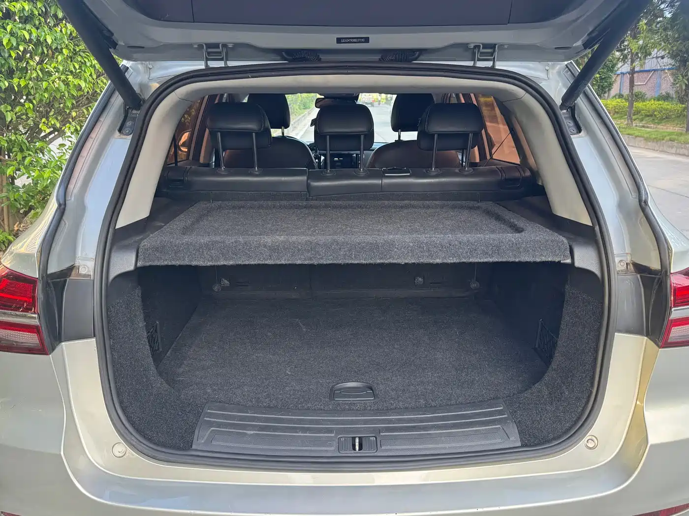 ROEWE RX5 NEW ENERGY