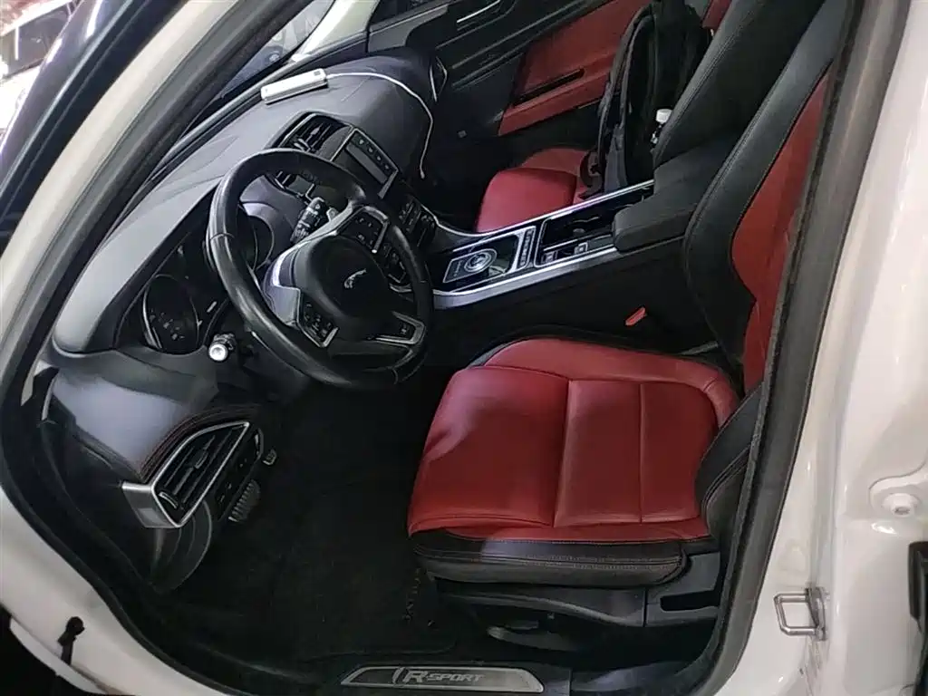 Jaguar XE 2017 2018 2.0T 200PS 2WD R-Sport