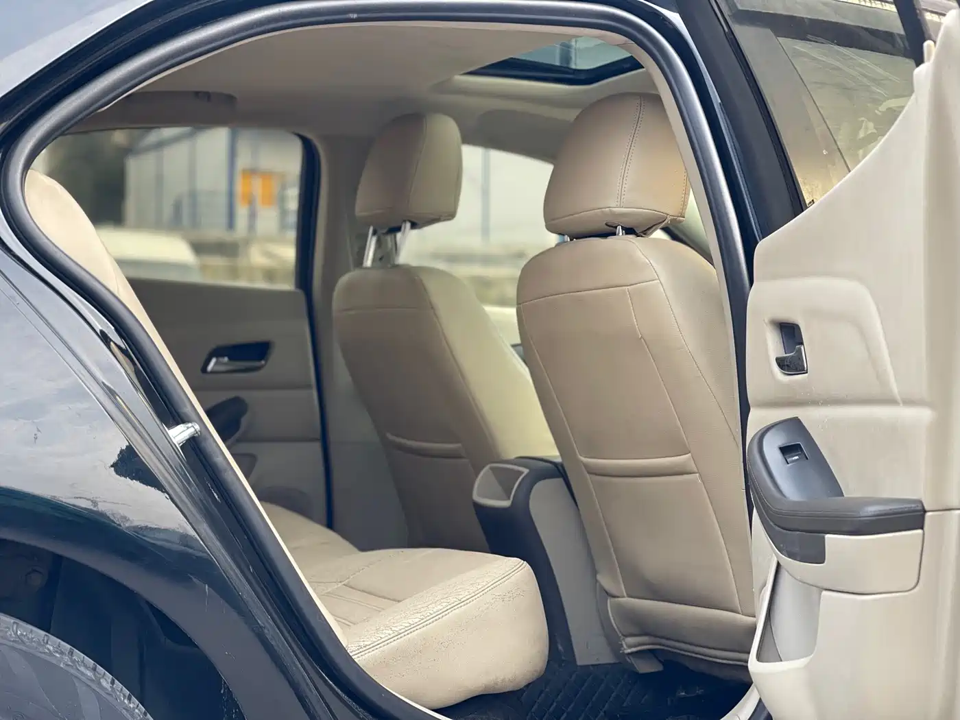 Chevrolet Malibu 2012 2.0L Automatic Comfort Edition фото 11