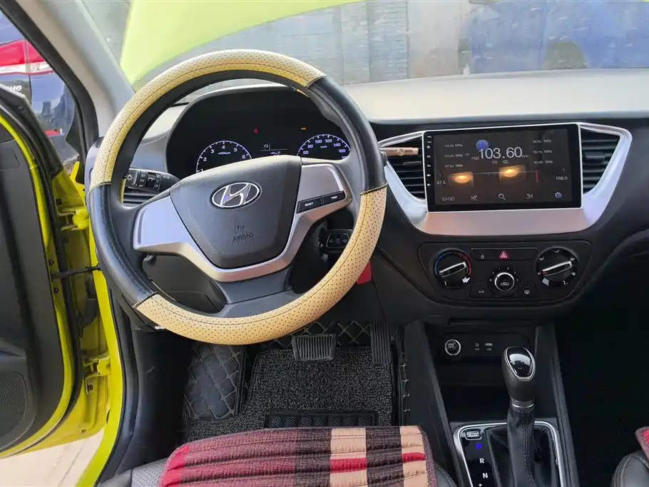 Hyundai Verna RV 2017 1.4L Automatic Cool Edition GLS China V фото 15