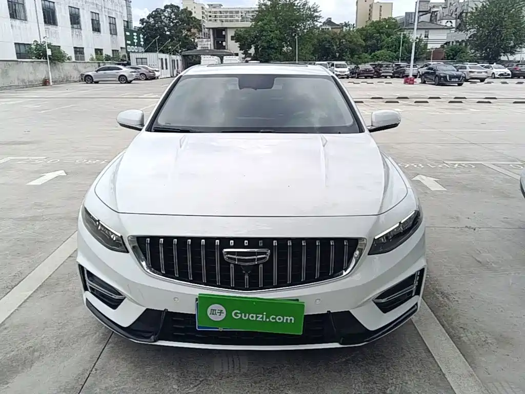 Фото 3 - Geely Preface