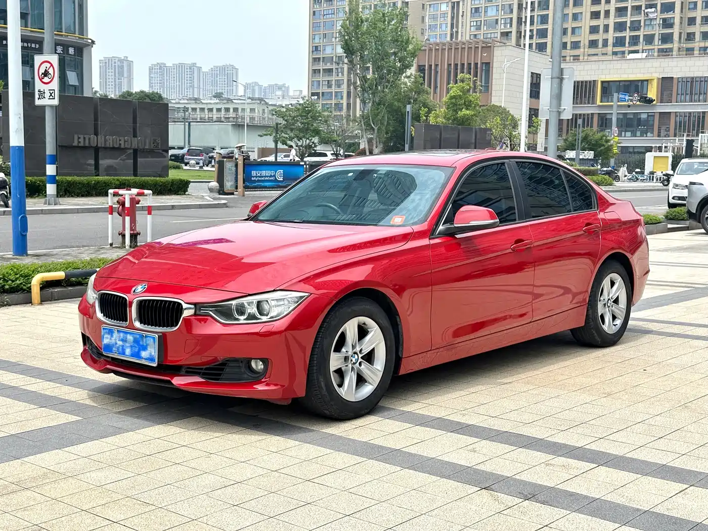 BMW 3 Series (Import) 2013 320i Fashion Model