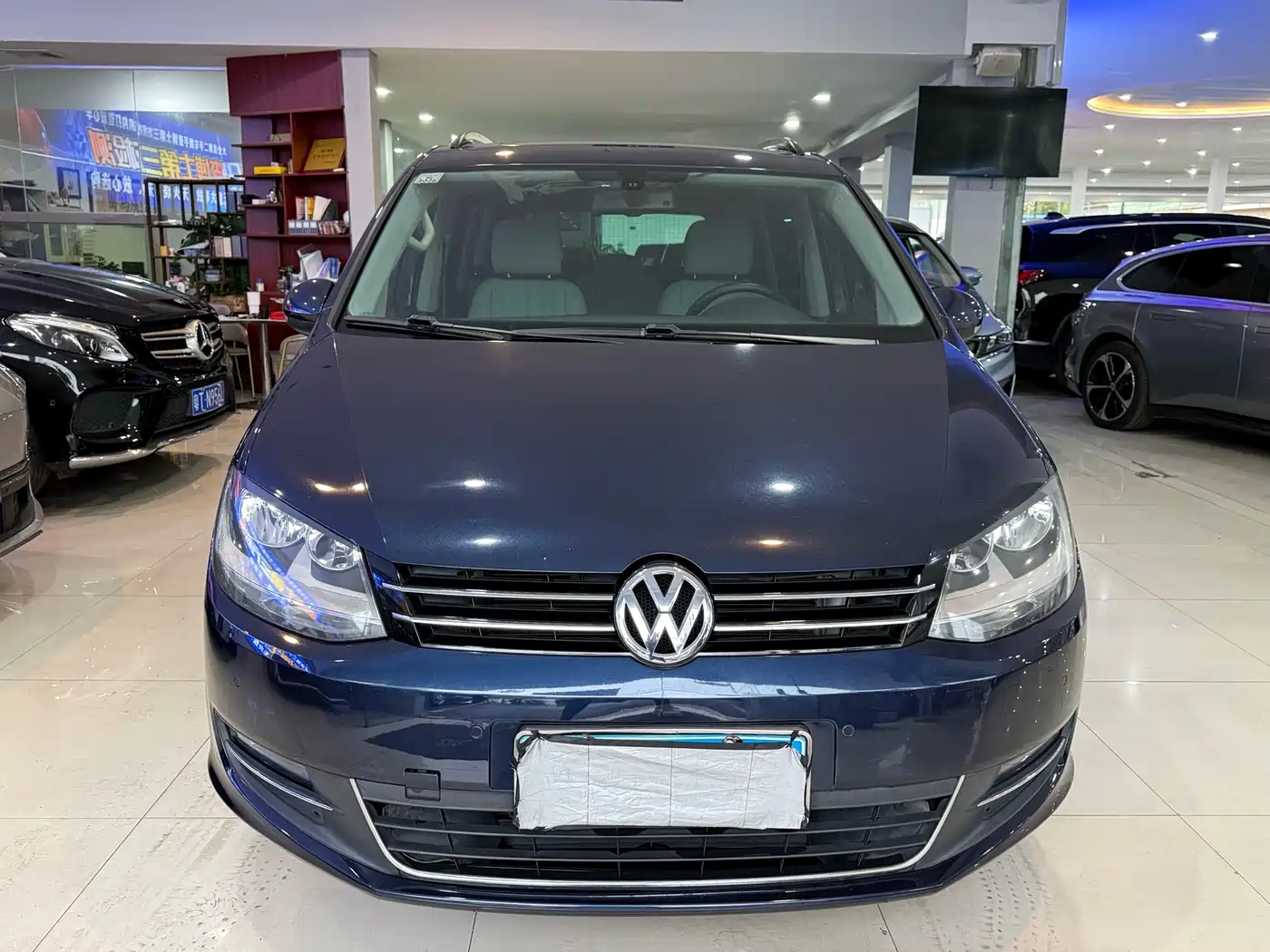 Volkswagen Sharan 2014 2.0TSI Standard фото 2