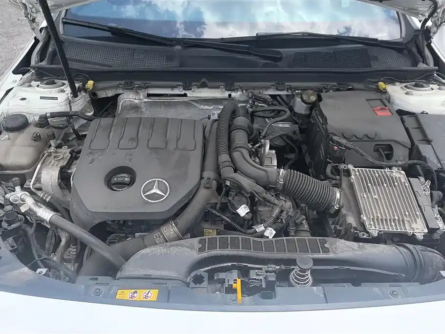Mercedes-Benz A-Class 2023 A 200 L Fashion фото 10