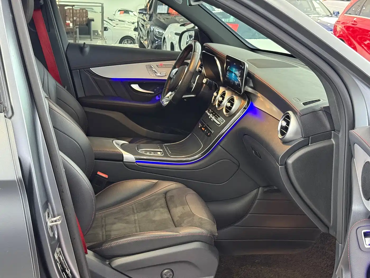 MERCEDES-BENZ GLC AMG