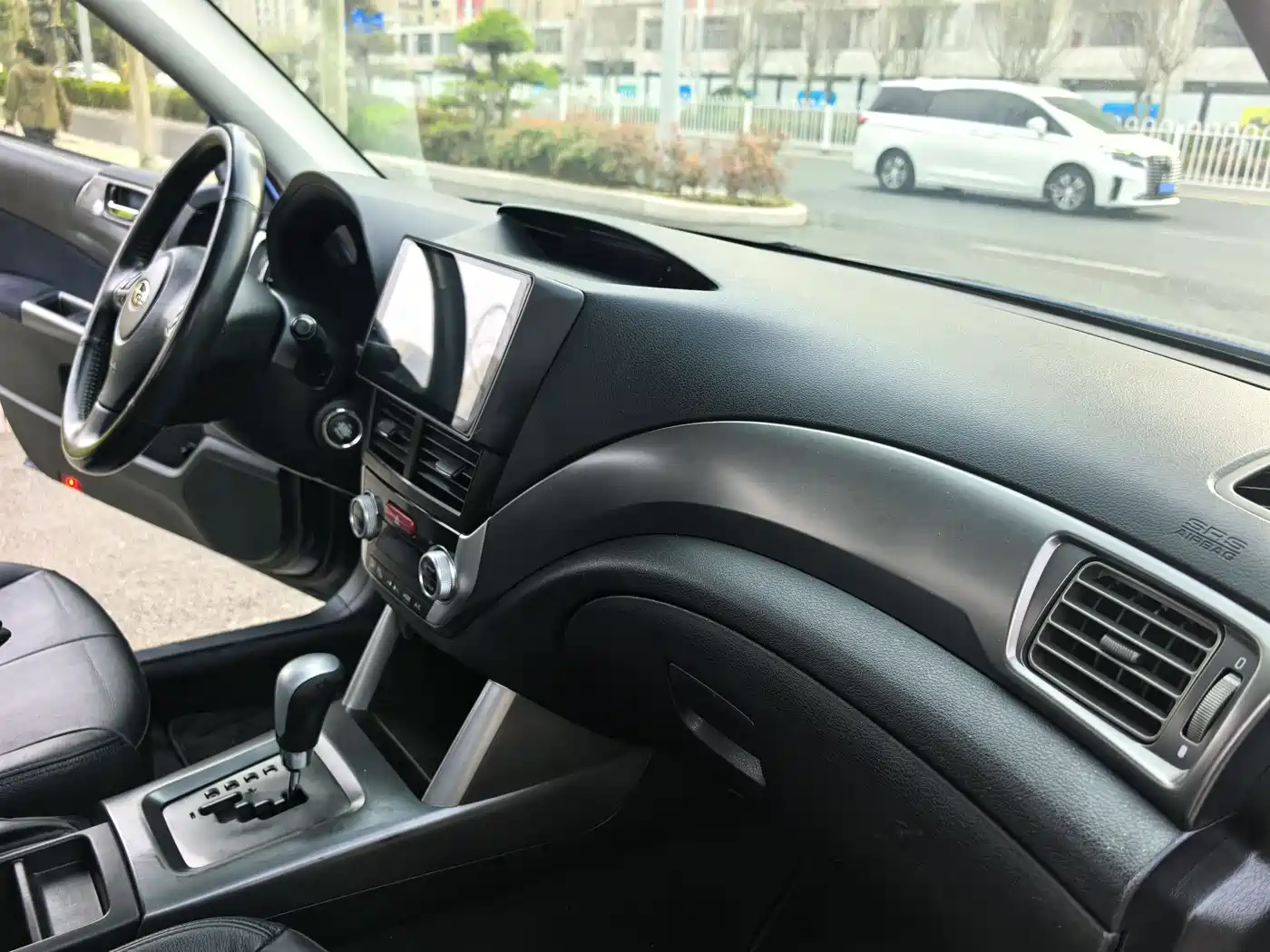 Subaru Forester 2011 2.5XS Automatic Luxury Edition фото 15
