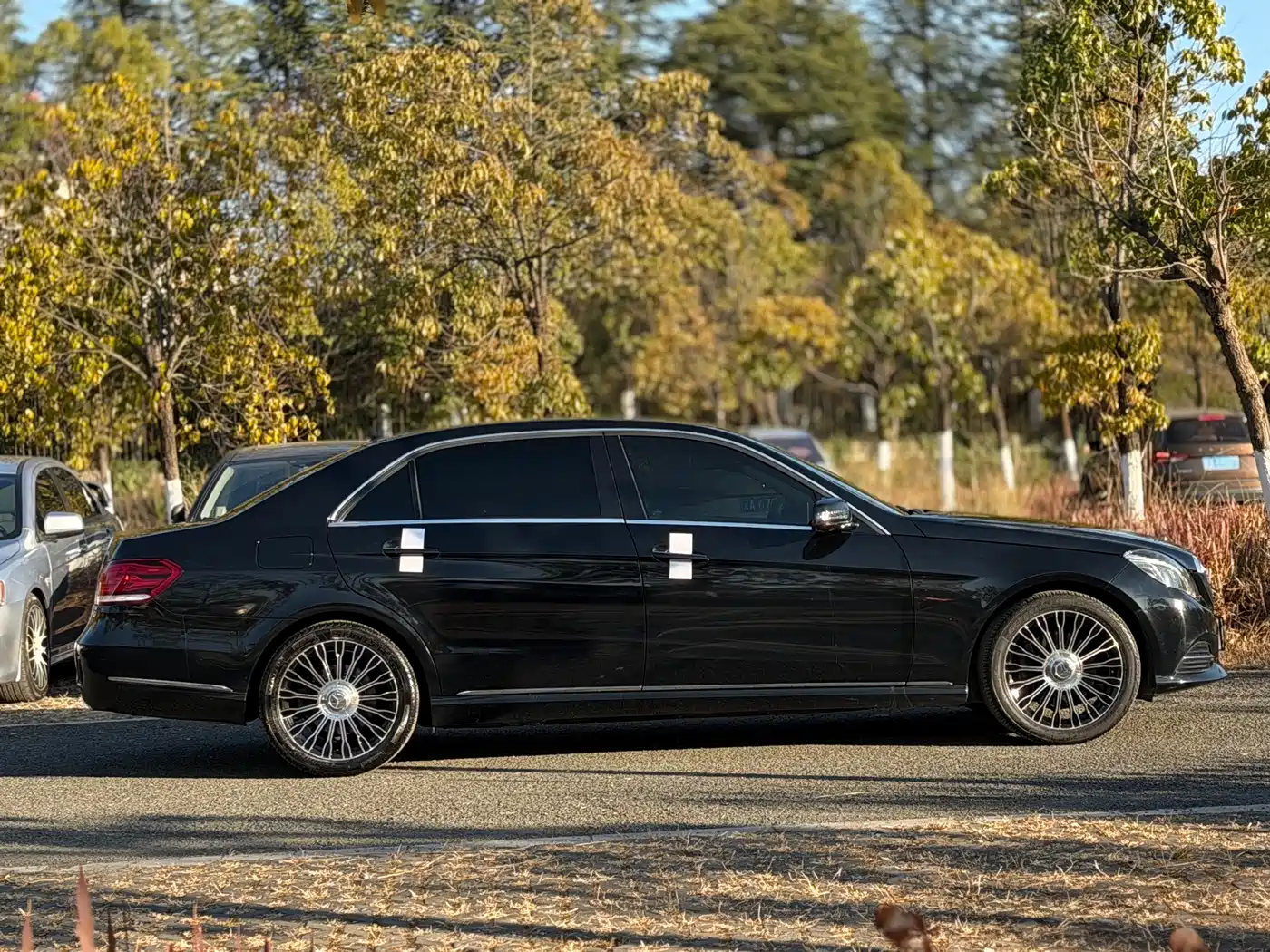 Mercedes-Benz E-Class 2015 E 320 L Luxury 4MATIC фото 8