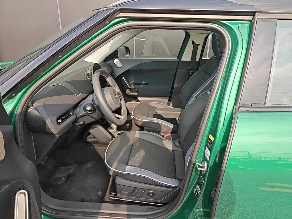MINI Electric MINI ACEMAN 2026 2025 SE Artist