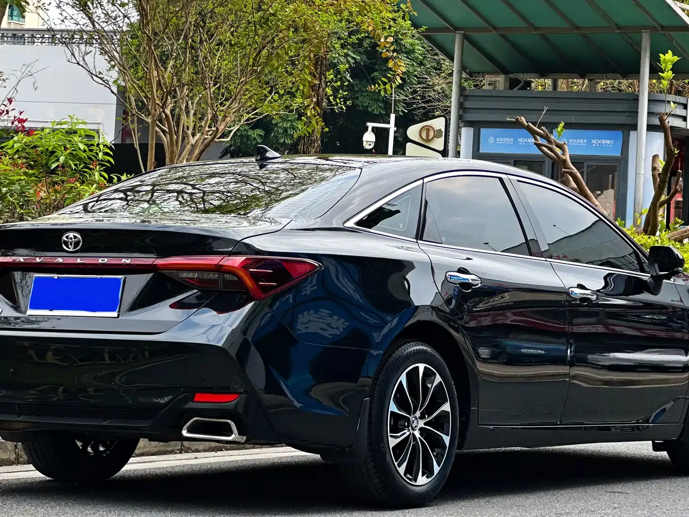Toyota Avalon 2022 2.0L Luxury Edition фото 9