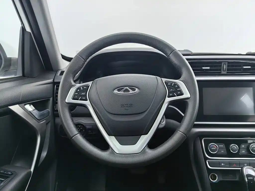 Chery Tiggo 3 2018 2016 1.6L CVT Smart Edition